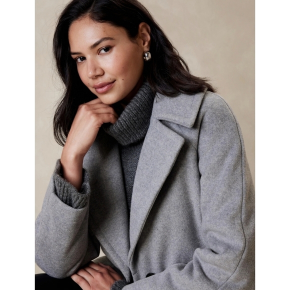 Banana Republic Factory faux alpaca coat - Picture 4 of 8